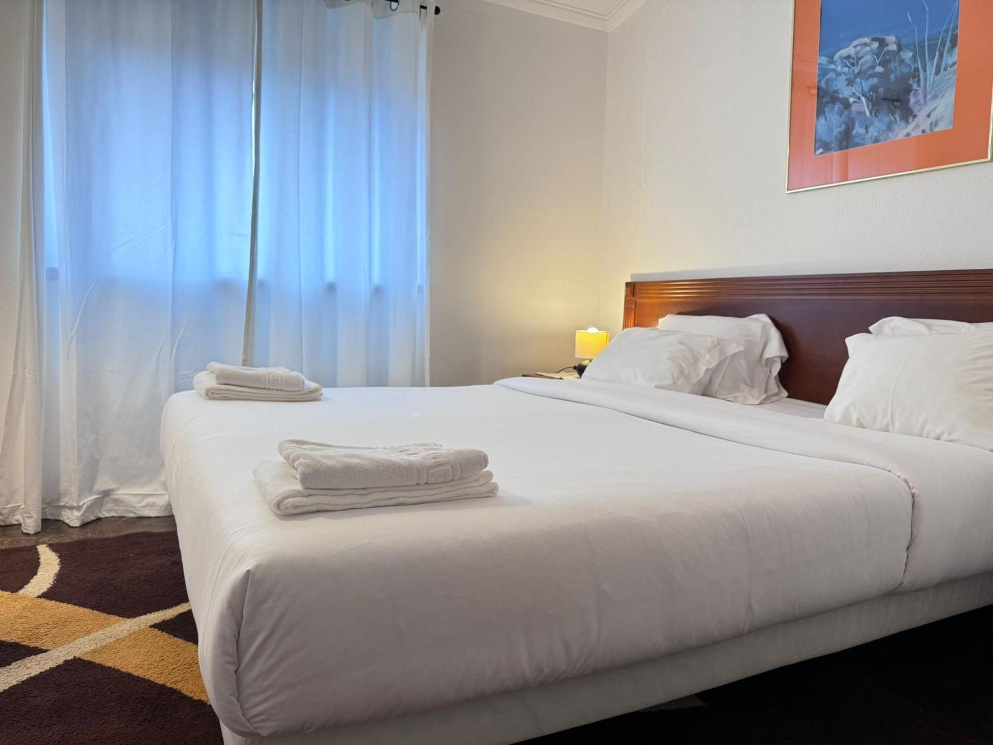The Pearl - Cascais Guest House - City & Beach Ngoại thất bức ảnh